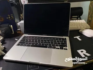  1 MAC BOOK PRO 2021