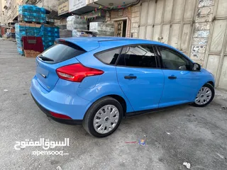  5 فورد فوكس .