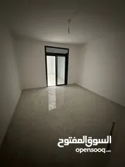  9 شقه للبيع مع حديقه بعين منجد