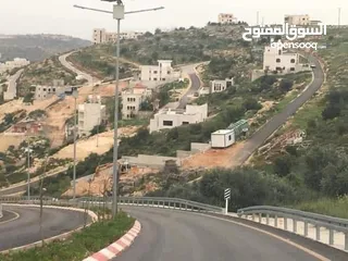  3 قطعة ارض للبيع في سردا في اسكان المهندسين قرببه من الحي الدبلوماسي