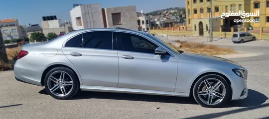  11 بحالة الوكالة  ++Mercedes Benz - E200 AMG - Full Option