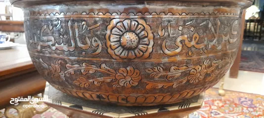  2 تحفه فخمة قدر كبير جدا  تحغه متحفية  سلطانية عثمانية كبير نقش وكتابات نحاس احمر 150 عام