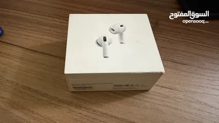  1 AirPods pro 3