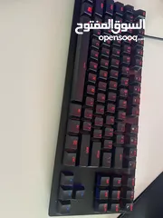  1 Razer huntsman tournament edition 65% rgb