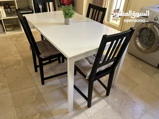  3 طاولة مع 4 كراسي ماركة أيكيا IKEA
