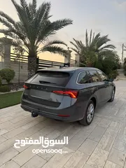  3 Skoda octavia station 2020