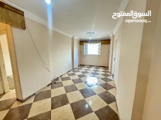  3 وحده سكنية للبيع 120م سيدي جابر موازي لشارع المشير  مطلات مفتوحة