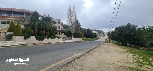  2 ارض مميزه للبيع في منطقة فحيص أم رجم 2350 باطلاله عاليه