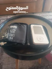  4 جهاز ظغط وعكازجديد