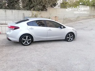  1 كيا K3 / موديل 2017 /فحص نخب / عداد قليل / ماتور 1600 تيربو / ديزل / اقتصاديه