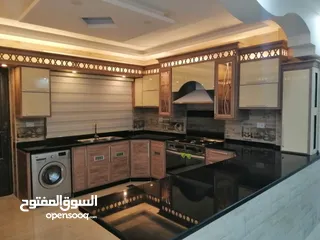  19 مطبخ  الالمنيوم سادة  5 متر فقط