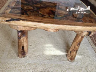  4 طاولة من خشب  الزيتون. صنع يدوي