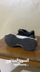  4 Nike Invincible Run 1 Black