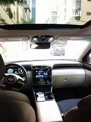  4 Golden Drive have Hyundai TOSAN  أسبوعي وشهريpanorama للايجار