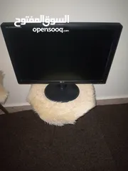  1 شاشه كمبيوتر LG للكمبيوتر فقط