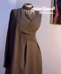  4        طقم بشت مع فستان وحزام موديل الشيخات خليجي