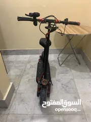  2 سكوتر يمشي 99 ما يشكي من شي