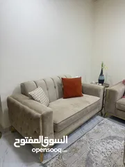  1 عفش مستعمل بحالة جيدة استخدام عرسان السعر لجميع العفش طقم ضيوف وطاولة طعام وغرفة نوم
