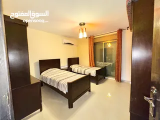  6 رووف للبيع  في البالوع لقطة بسبب السفر