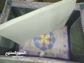  3 تخت اطفال امريكي اصلي من أمريكية مستعمل شبه جديد