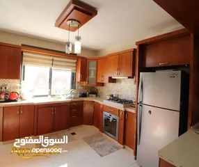  1 شقة للبيع بموقع حيوي ومميز جداً  المصايف – بالقرب من مدرسة الأوائل