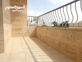  2 جبل عمان و محيط فندق ( الردز كارتن ) شقة فخمة للبيع 220 متر
