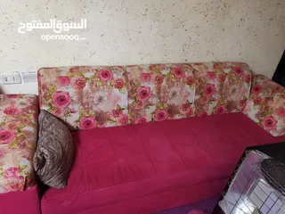  3 طقم كنب وردي للبيع