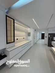  21 شقة مفروشة فاخرة بجاهزية كاملة للسكن – موقع مميز في رجم عميش