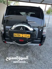  16 Mitsubishi pajero 2010