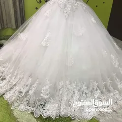  3 فستان زفاف فخم