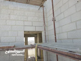  2 ابو عميد للمقاولاتتكحيل حجر وتلبيس حجر وقصارة داخلي وخارجي وقصارة عتيكوت وعمل شلالات عزل اسطح وجدران