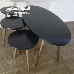 17 طاولات وسط وسيرفس متوفره  بعدة أشكال متنوعه منها مدور ومستطيل ومربع واحجام مختلفه وعده قياسات