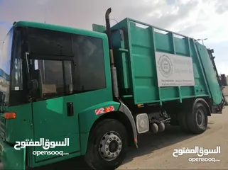  32 كابسات (ضاغطات) نفايات للأيجار