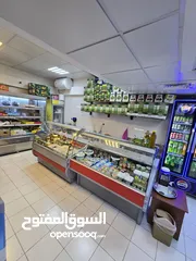  9 سوبر ماركت جاهز للبيع بسبب السفر