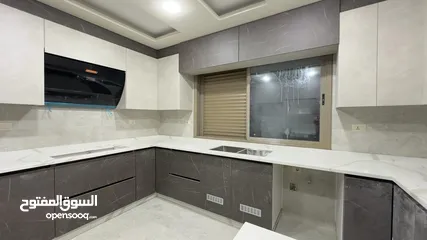  2 شقة جديدة للبيع طابق ارضي مدخل مستقل مع مطبخ راكب دوار صحارى