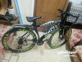  2 بسكليت سباق غيارات للبيع بحال ممتازه