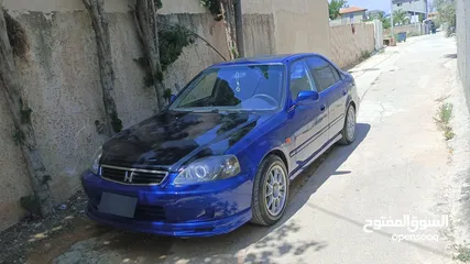  4 هوندا سيفيك