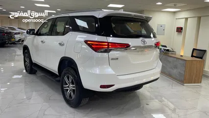  5 Toyota Fortuner V4 (100,000km) 2019 GCC