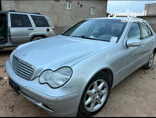  1 مرسيدس C320 سياره سويسريه نظيفه جدا