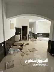  1 شقة مشطبة للبيع  شارع السكة