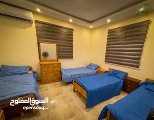  14 شاليهات للإيجار