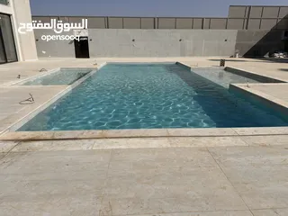  24 شاليه للبيع