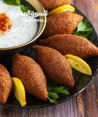  16 مطعم معجنات للبيع يعمل منذ 1995لغايه الان بشكل ممتاز  موقع ممتاز وله زبائن تبحث عن الجوده والطعم