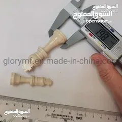  9 رقعة شطرنج جلد رول بطولات. احجار الشطرنج عظم  مع شنته