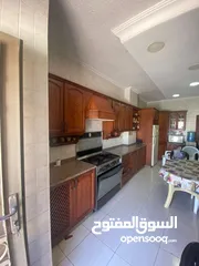  2 مطبخ بلوط اصلي للبيع السعر بعد المعاينه للجادين فقط