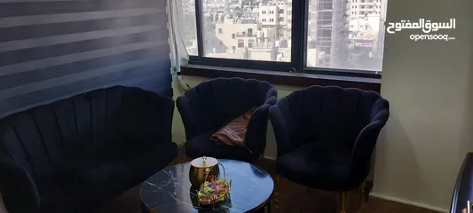  4 مكتب للايجار الخليل راس الجوره عمارة زوار  فوق صيدلية القدس