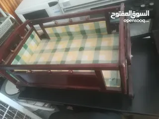  1 تخت أطفال هزاز خشب زان