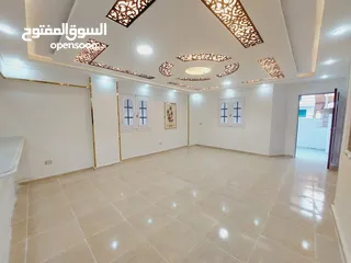  1 شاليه بحري خطوات من البحر مساحه كبيره يصلح للسكن والمصيف والاستثمار