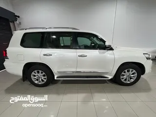  1 Toyota Land Cruiser GX.R