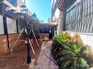  17 شقة غير مفروشة للإيجار في الشميساني  ( Property 35208 ) سنوي فقط